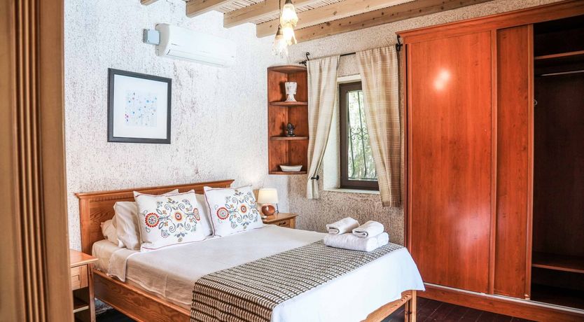 Photo of Cobbled & Cozy