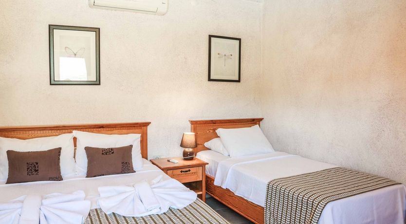 Photo of Cobbled & Cozy