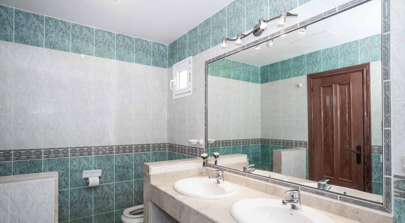 Photo of Ivory Atlantis