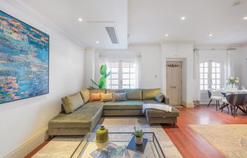 The Artful Charm Holiday Cottage