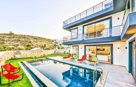 Photo of the-glass-tower