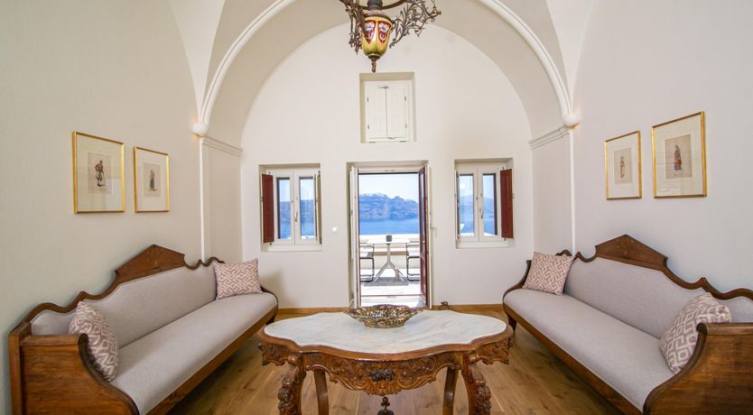 Photo of The Beautiful Blue