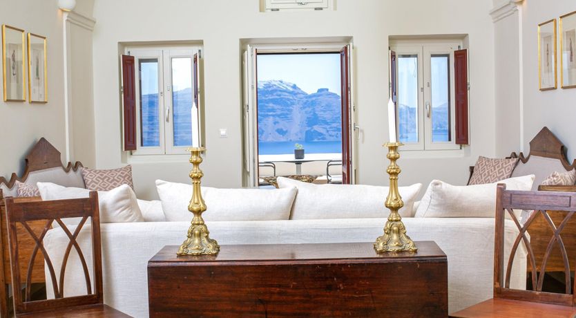 Photo of The Beautiful Blue