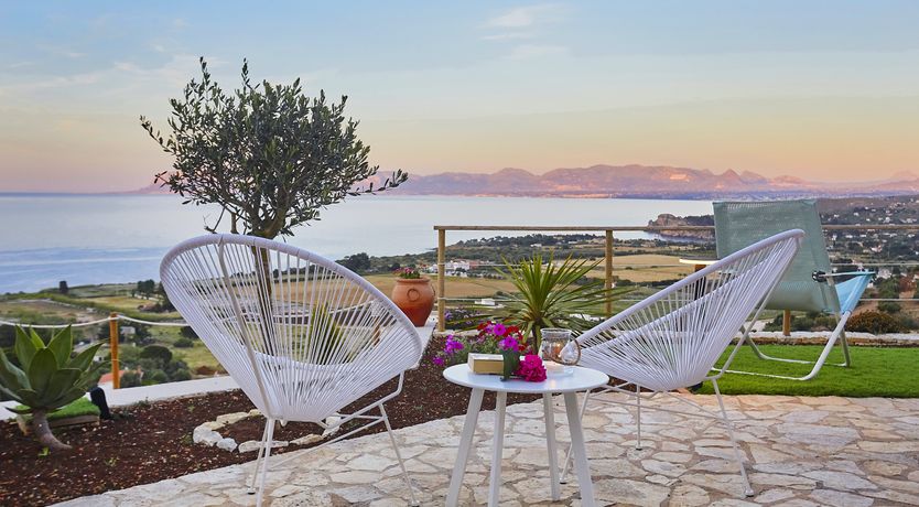 Photo of Seaside Seclusion