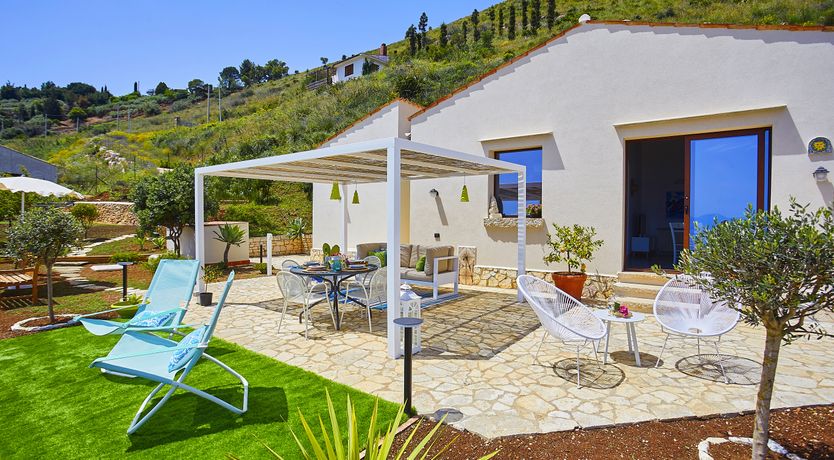 Photo of Seaside Seclusion