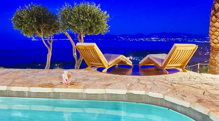 Photo of Seaside Seclusion