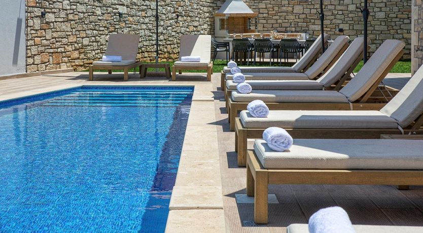 Photo of The Grape of the Grove