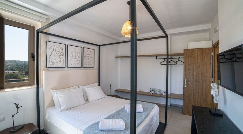 Photo of The Grape of the Grove