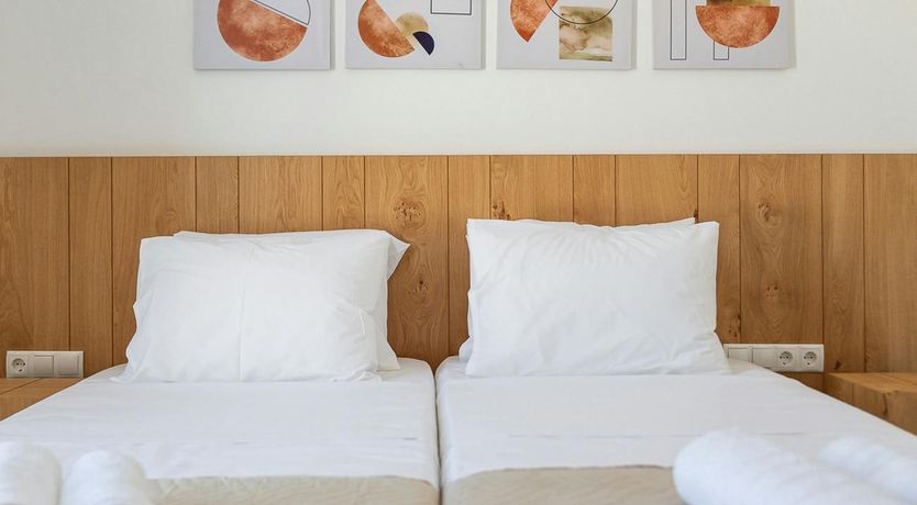 Photo of The Grape of the Grove