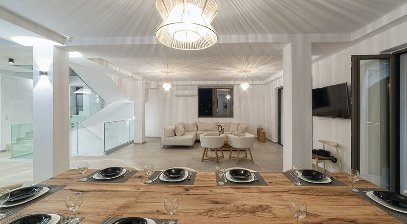 Photo of The Grape of the Grove