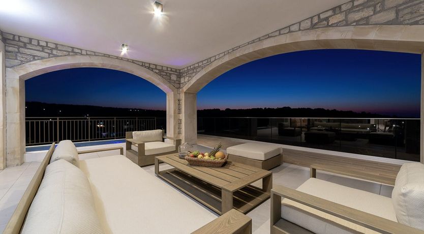 Photo of The Grape of the Grove