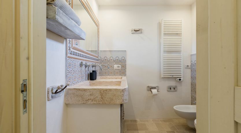 Photo of Almond & Pear