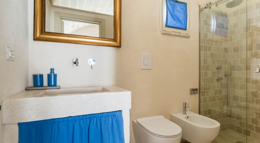 Photo of Almond & Pear