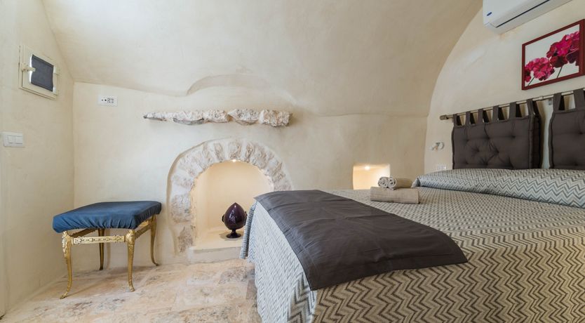 Photo of Almond & Pear