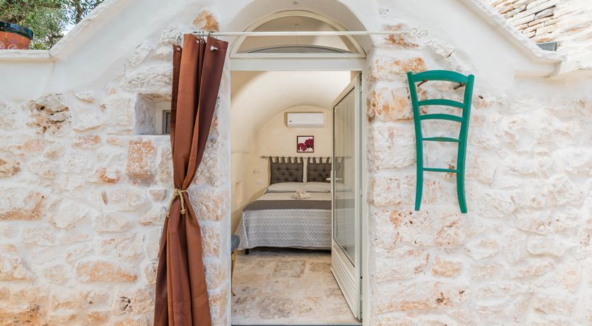 Photo of Almond & Pear