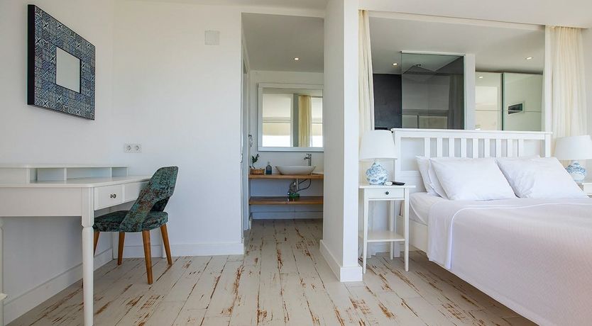 Photo of Cappuccino & Chocolate