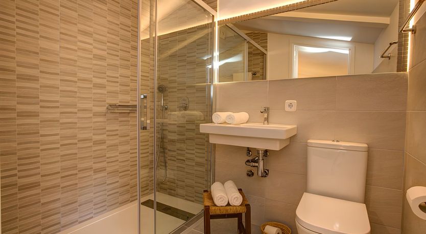 Photo of The Mountain's Retreat