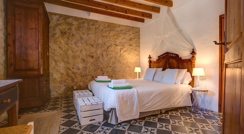 Photo of The Mountain's Retreat