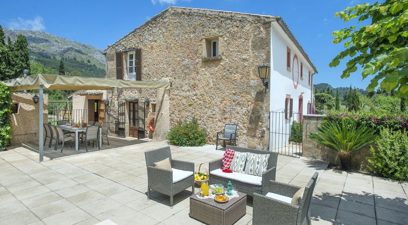 Photo of The Mountain's Retreat