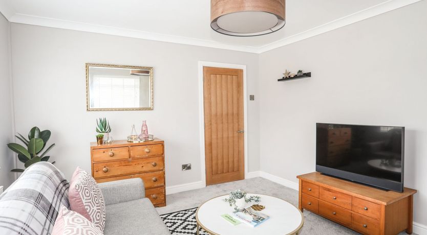 Photo of 3 Tai Newydd