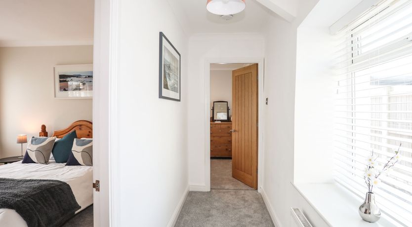 Photo of 3 Tai Newydd