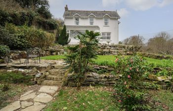 Kirland Holiday Cottage