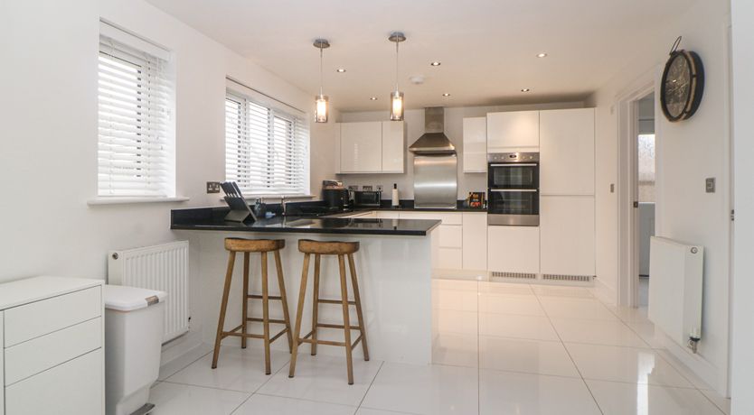 Photo of 2 White Rock Court