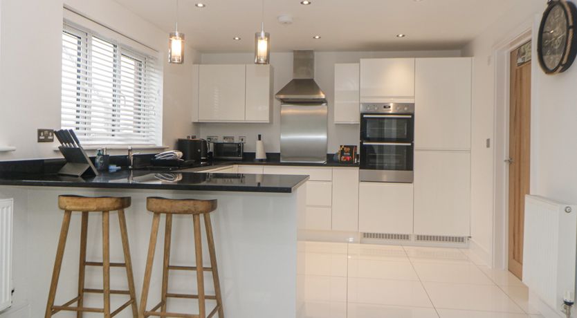 Photo of 2 White Rock Court