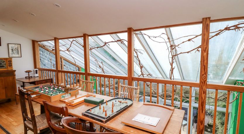 Photo of Cringoed House