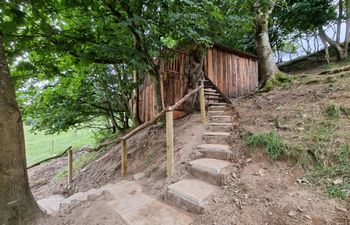 Tree House Holiday Cottage