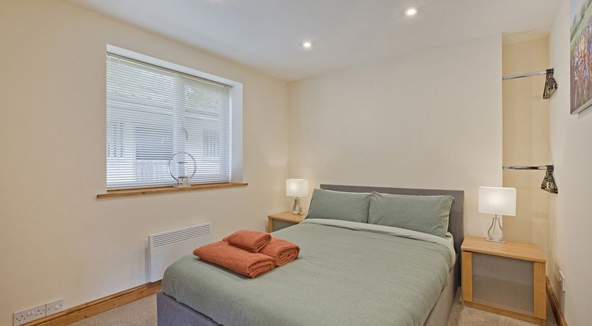 Photo of Tom's Cabin