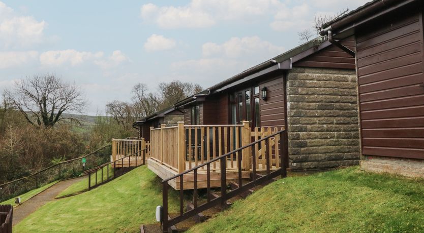 Photo of Chalet Log Cabin L12