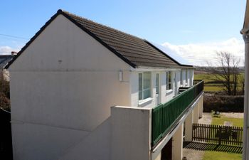 Sky Pocket Apartment