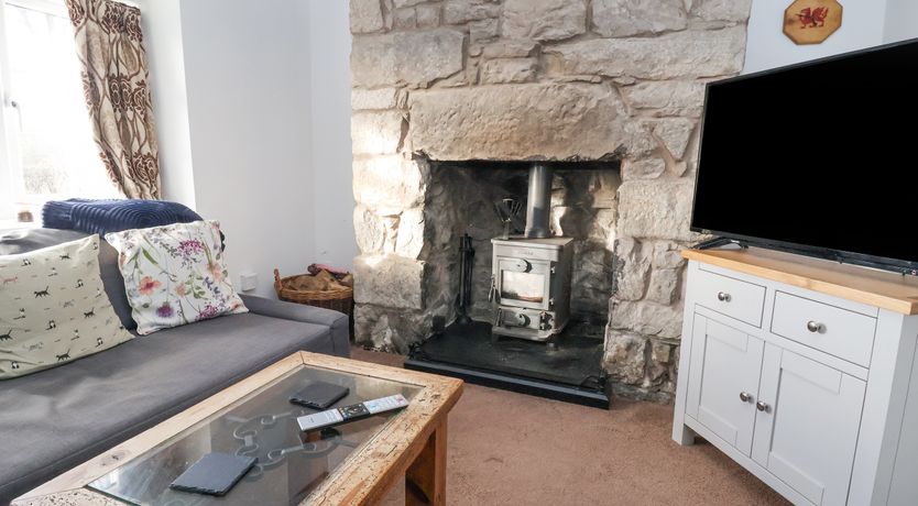 Photo of Bwthyn Llwyncaron