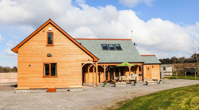 Photo of Riverside Lodge