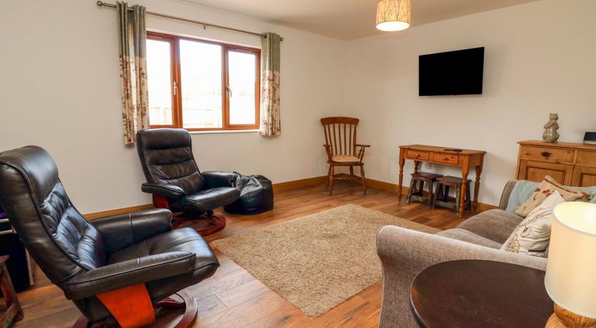 Photo of Riverside Lodge