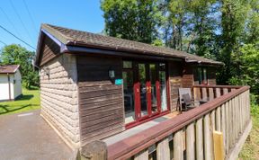 Photo of Chalet Log Cabin C9