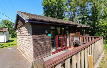 Chalet Log Cabin C9 Holiday Cottage