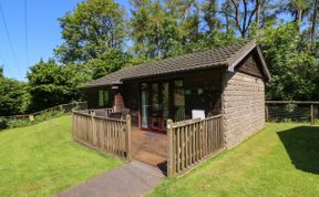 Photo of Chalet Log Cabin L6