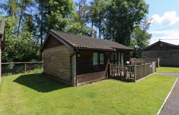 Chalet Log Cabin L7 Holiday Cottage