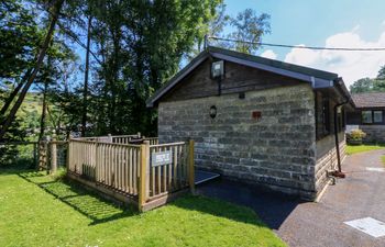 Chalet Log Cabin C8 Holiday Cottage