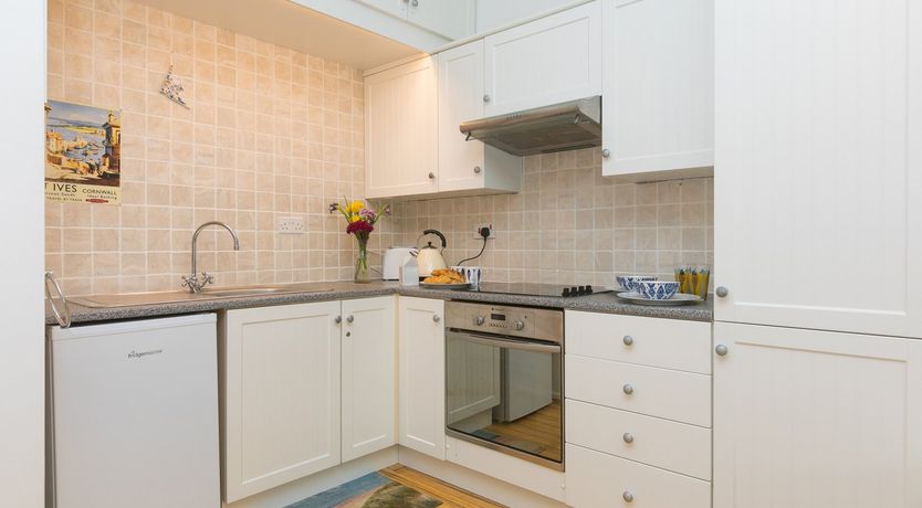 Photo of Flat 3, Pentowan Court