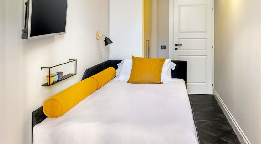 Photo of The Symmetry