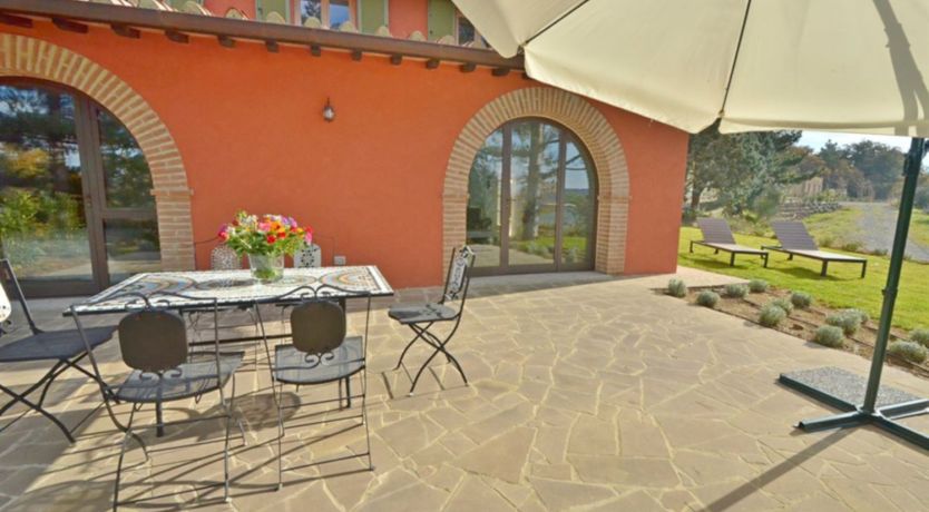 Photo of Tuscan White