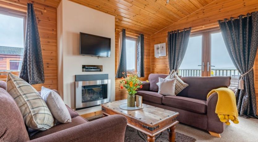 Photo of Loch Leven Lodge 10