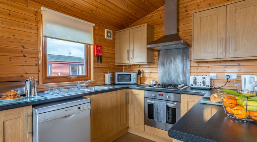 Photo of Loch Leven Lodge 10