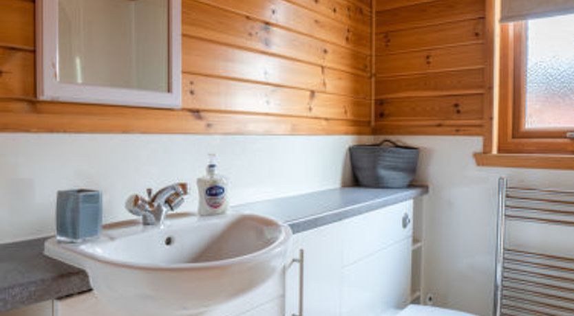 Photo of Loch Leven Lodge 10