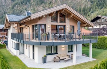 Alpenchalet Tirol Holiday Home