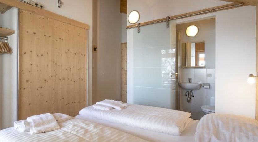 Photo of #11 mit IR-Sauna & Sprudelwanne Innen Apartment 40