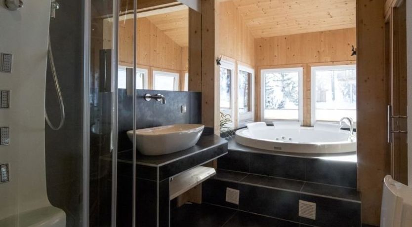 Photo of #11 mit IR-Sauna & Sprudelwanne Innen Apartment 40